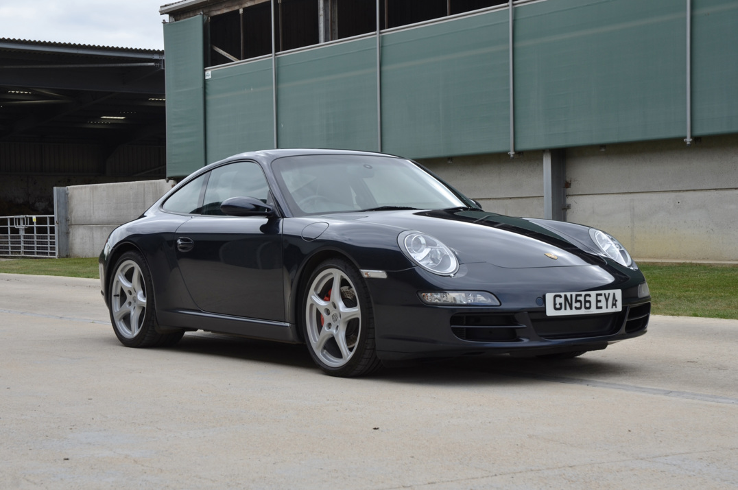 Porsche 911 Carrera s Coupe (1) gallery image 3