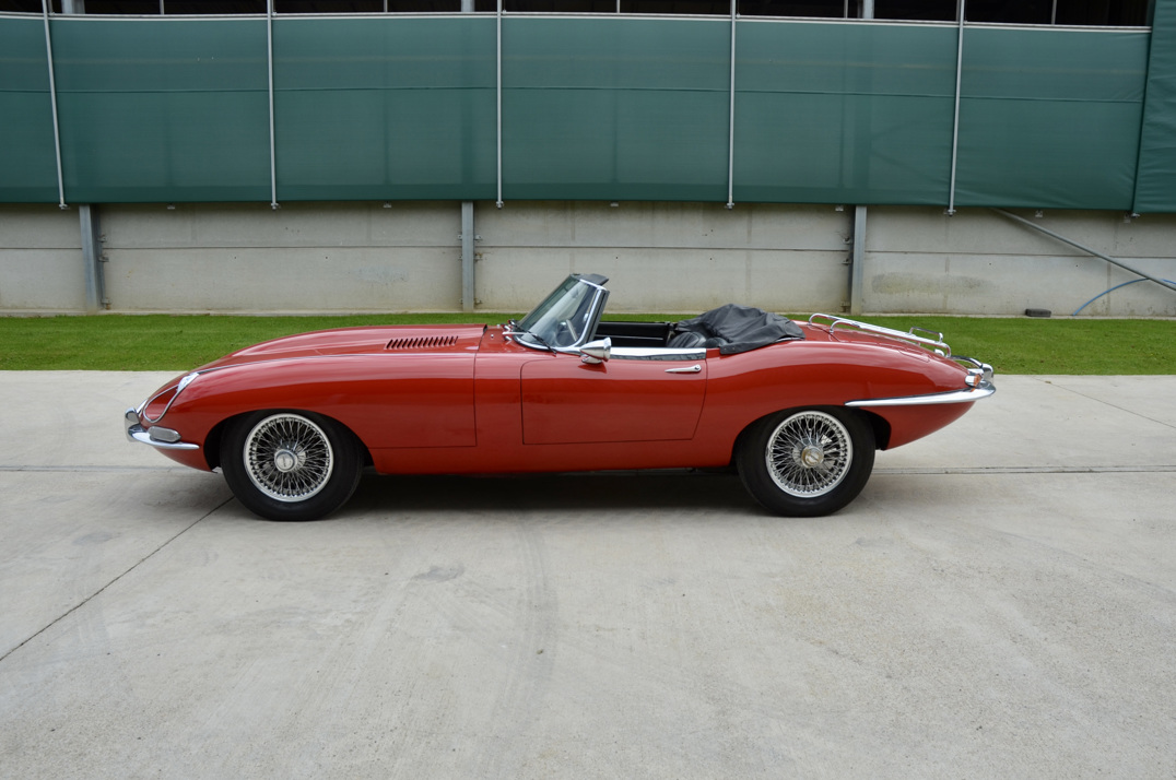Jaguar E Type 4.2 Roadster Series 1.5 gallery image 9