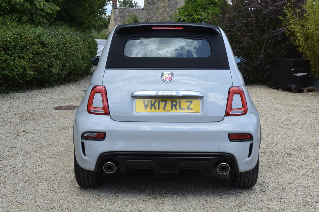 Fiat 500 595 Abarth Convertible gallery image 8