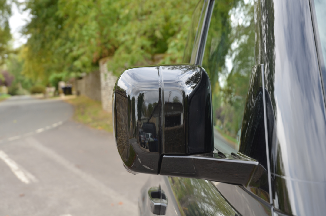 Land Rover Defender 90 X Dynamic HSE 3.0D 350 MHEV gallery image 23