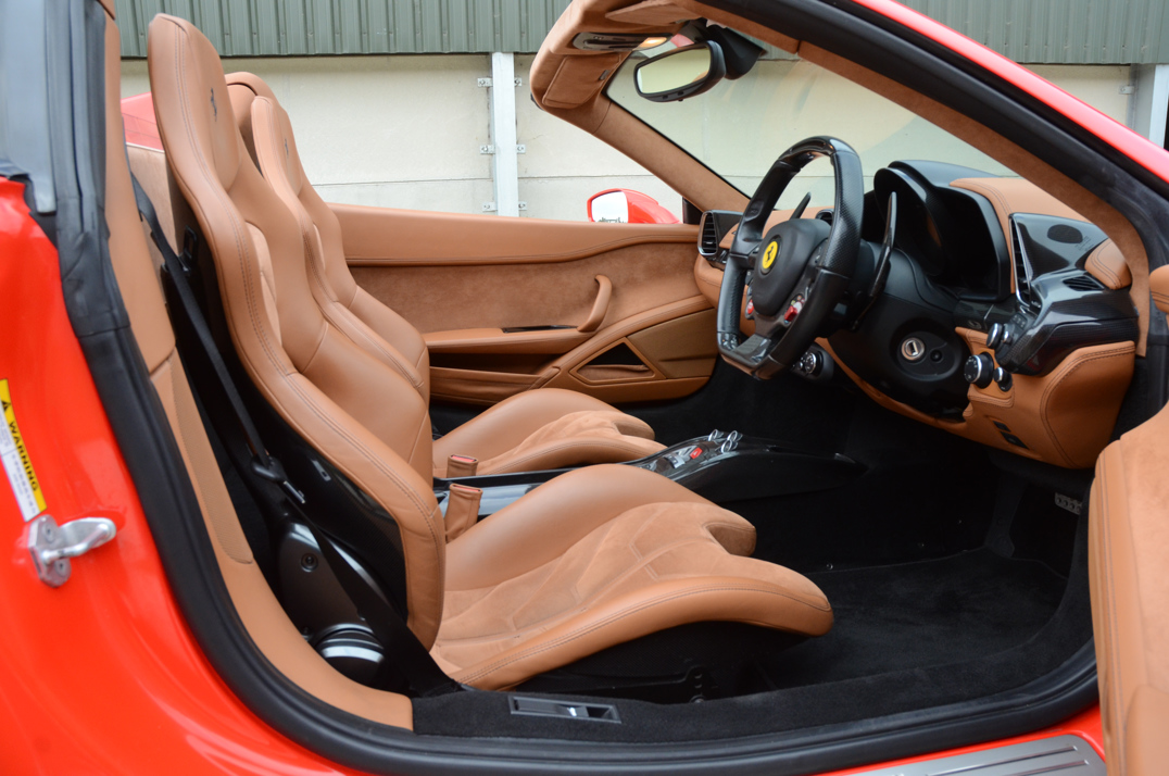 Ferrari 458 F-1 Spider DCT .. Ferrari power warranty until April 2025 gallery image 34