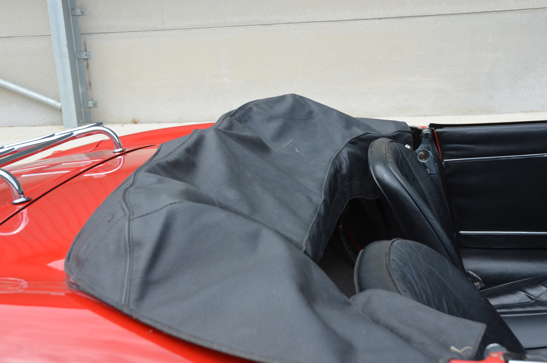 Jaguar E Type 4.2 Roadster Series 1.5 gallery image 22