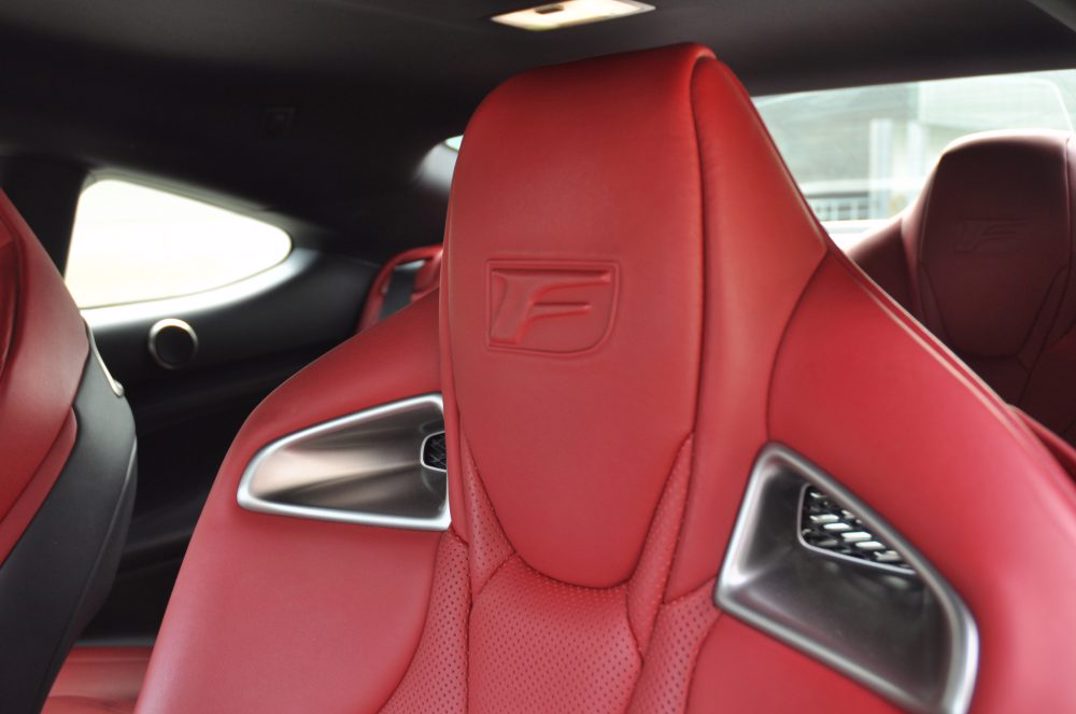 Lexus RCF V8 Coupe gallery image 36