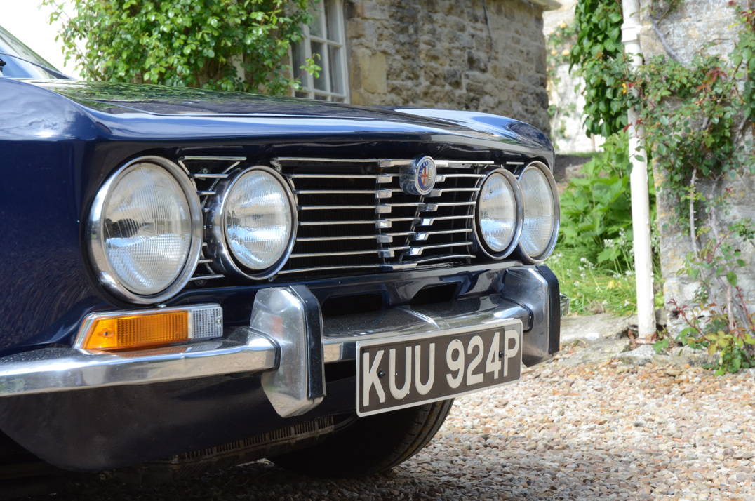 Alfa Romeo 2000 GTV Desegno Bertone gallery image 13