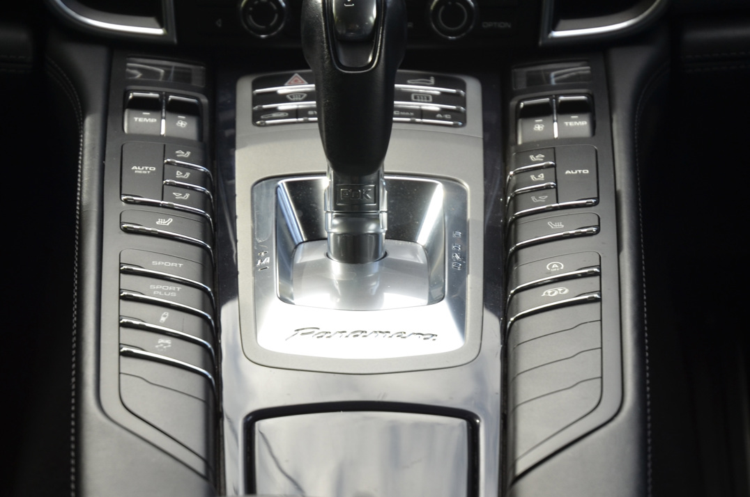 Porsche Panamera 4S - 3.0 V6 4S Hatchback 5dr Petrol PDK 4WD Euro 5 (420 ps) gallery image 45