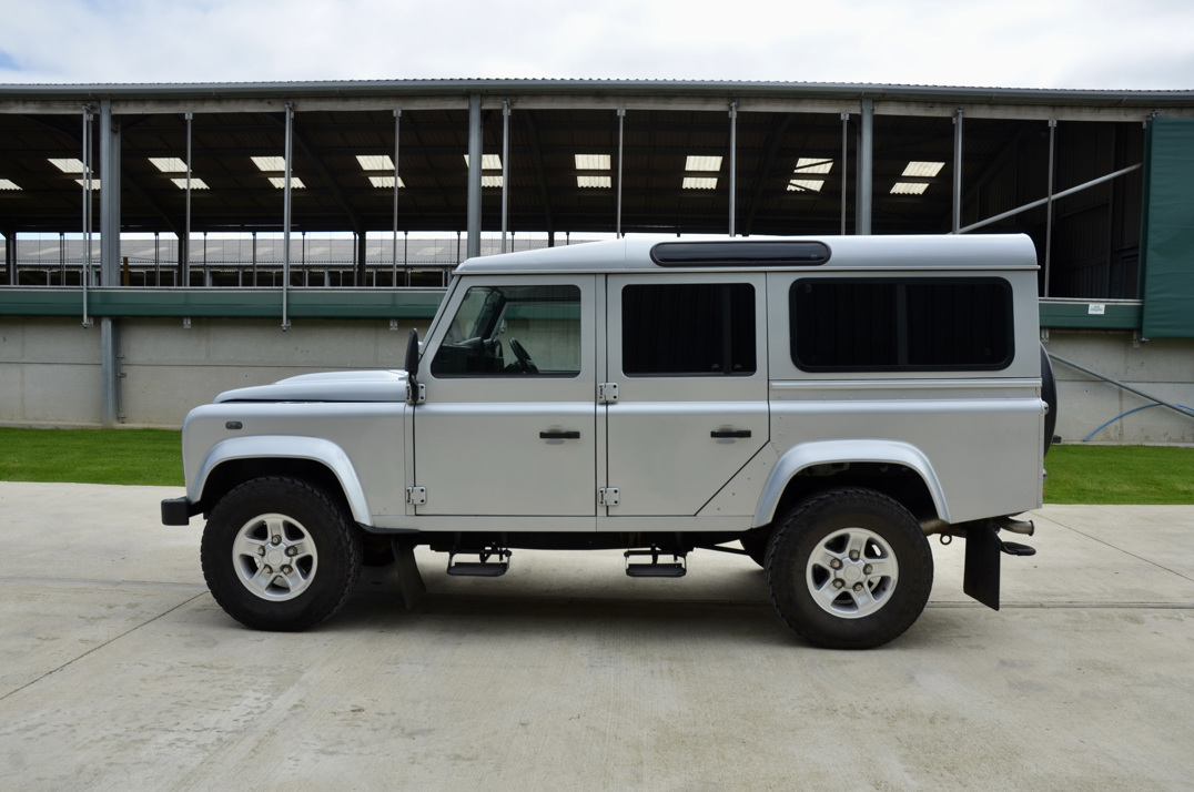 Land Rover Defender 110 XS SW / LWB. gallery image 10