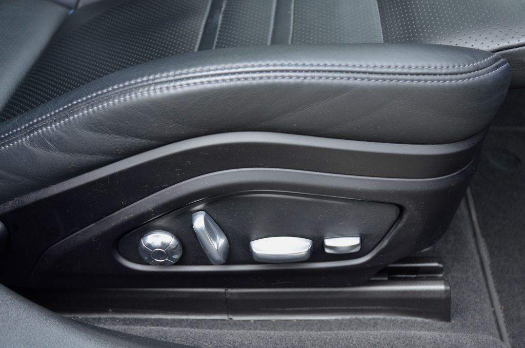 Porsche Panamera 4 V6 Sport Turismo 5dr Petrol Plug-in Hybrid PDK 4WD. gallery image 47