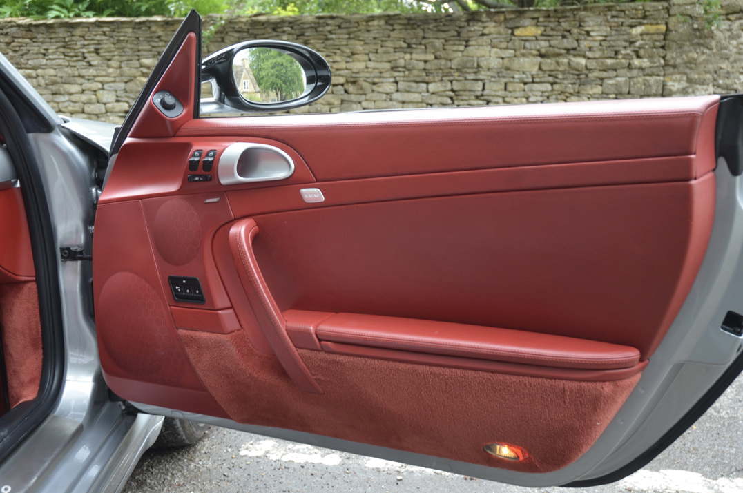 Porsche 911 Turbo Cabriolet Tip-Tronic gallery image 35