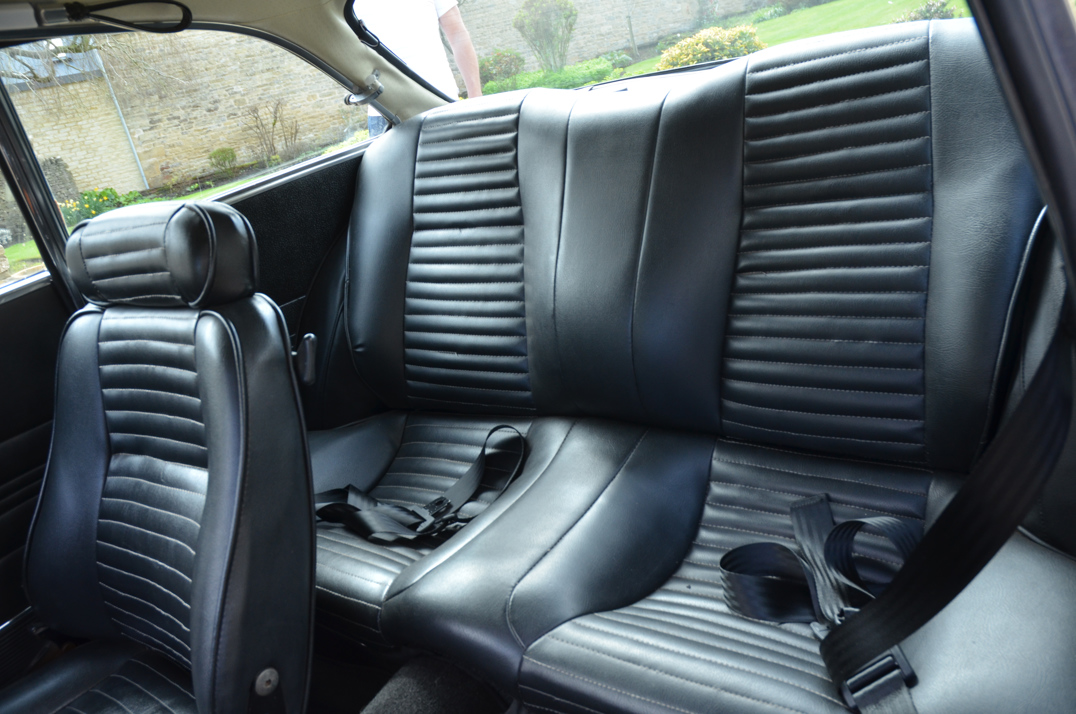 Alfa Romeo 2000 GTV Coupe (1) gallery image 30