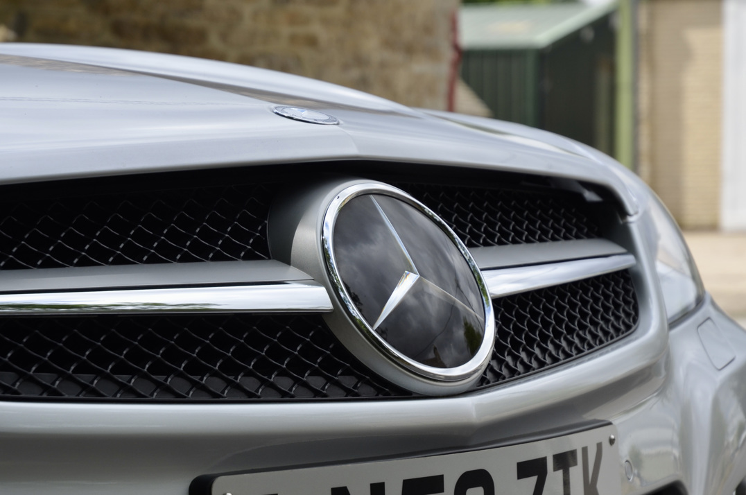 Mercedes SL 500 5.5 Auto gallery image 20