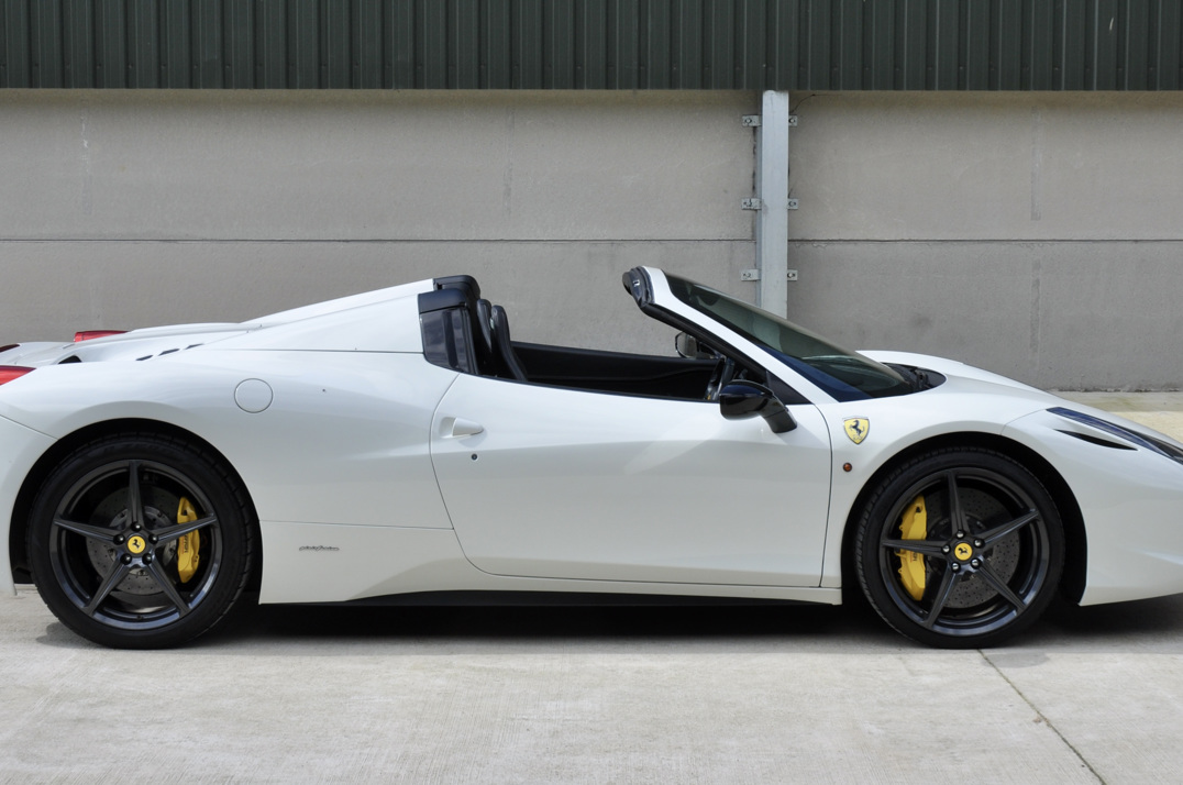 Ferrari 458 Spider DCT gallery image 8