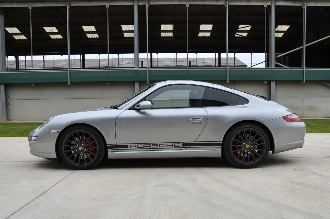 Porsche 911 Carrera S Coupe gallery image 9
