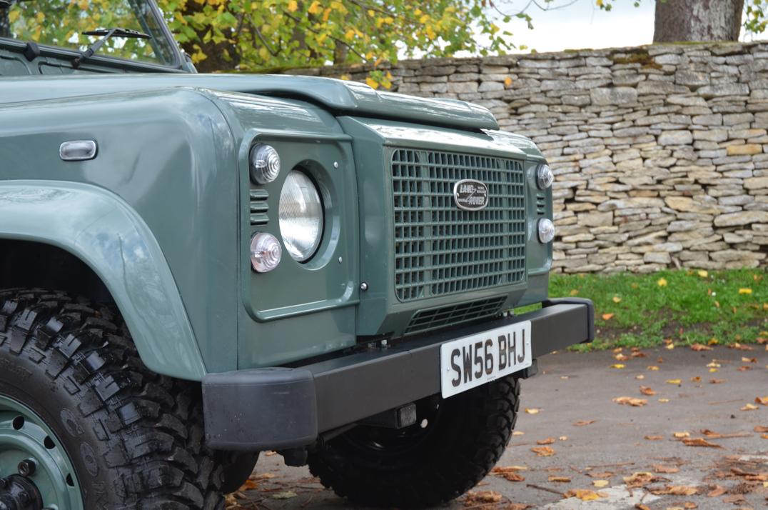 Land Rover Defender 90 - TD 5 gallery image 13