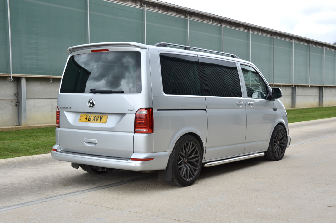 Volkswagen T-6 Transporter 2.0Ltr Caravelle SE TSI BMT Sport Line. gallery image 6