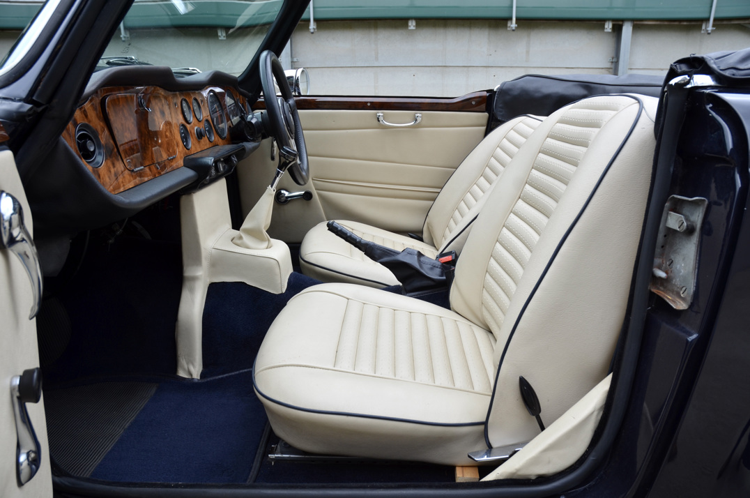 Triumph TR-6. gallery image 38