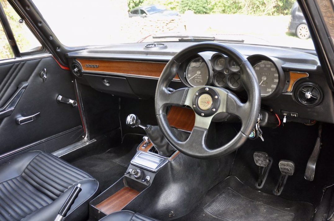 Alfa Romeo 2000 GTV Coupe gallery image 18