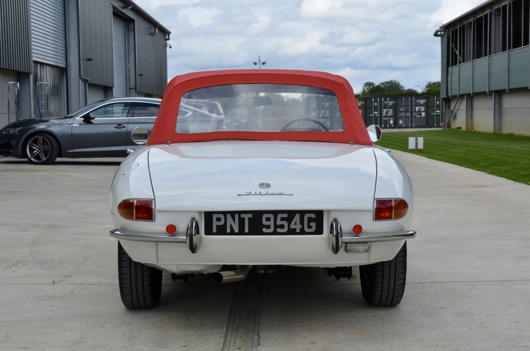 Alfa Romer 1300 Junior Spider Pininfarina. gallery image 9