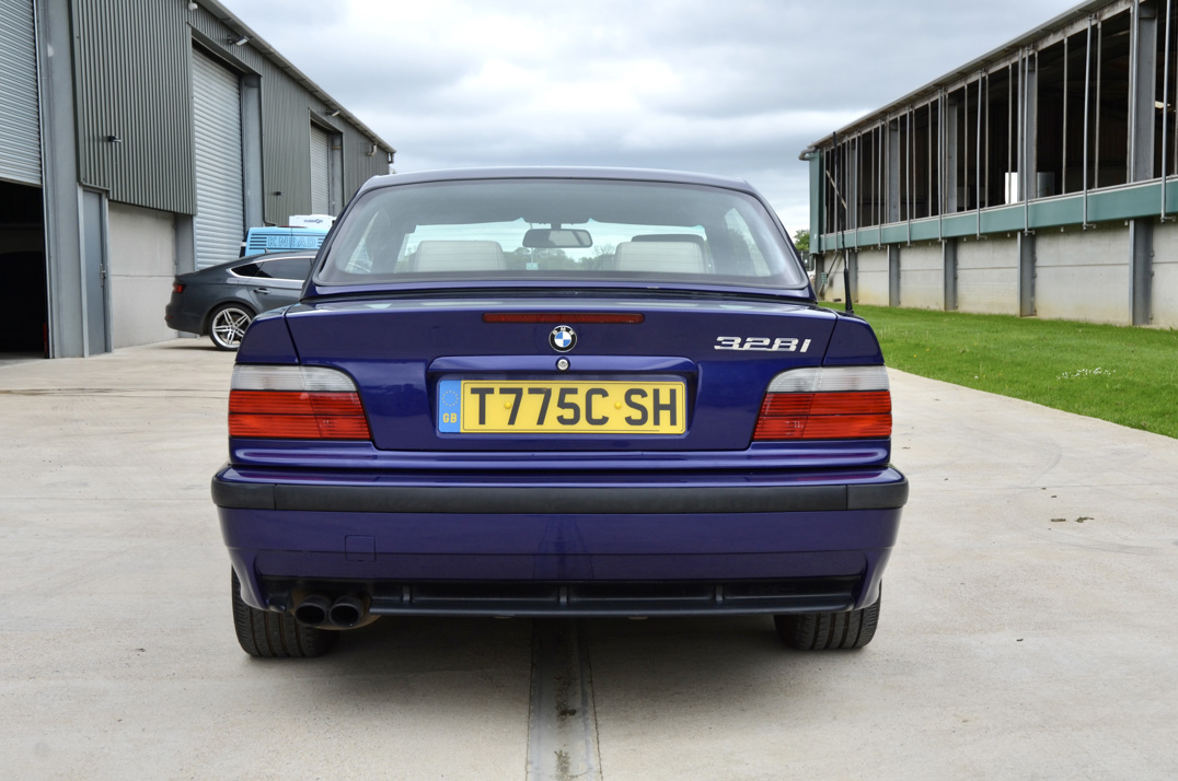 BMW 328I SE Auto Convertible gallery image 10