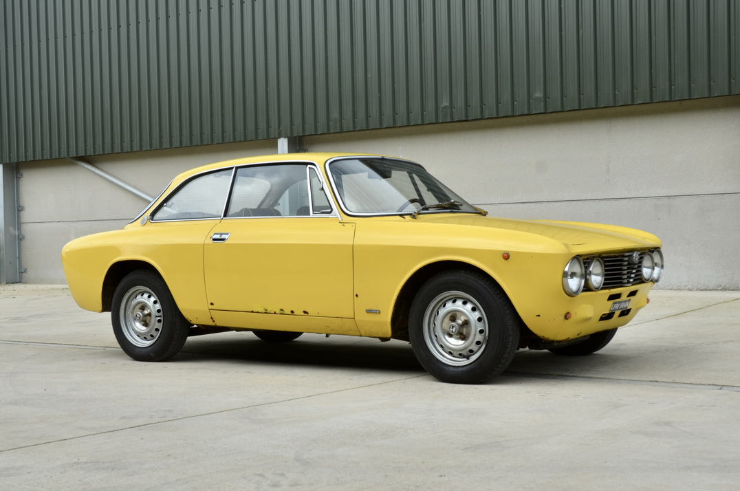 Alfa Romeo 2000 GTV (1) gallery image 4