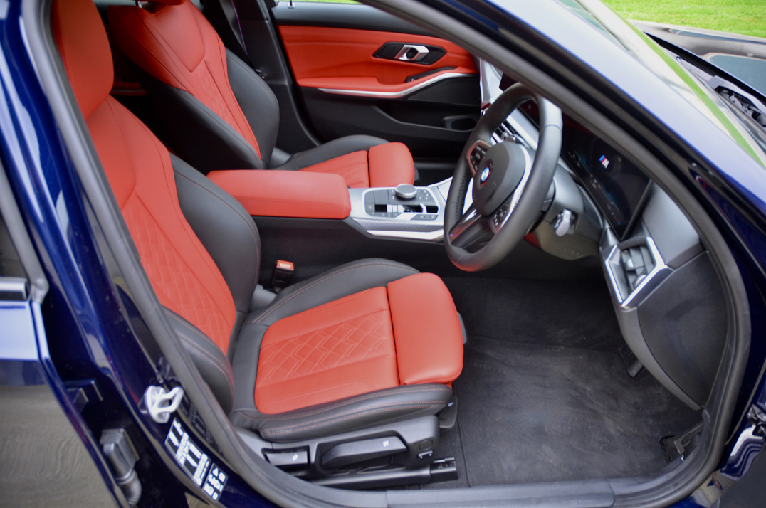 BMW - M340D MHEV X Drive Touring. gallery image 31