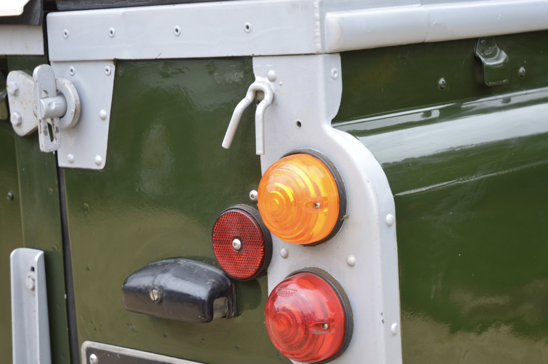 Land Rover Series II gallery image 28