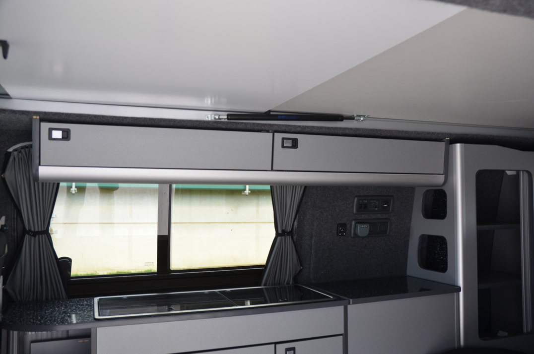 Volkswagen T30 LWB Camper 2016 gallery image 30