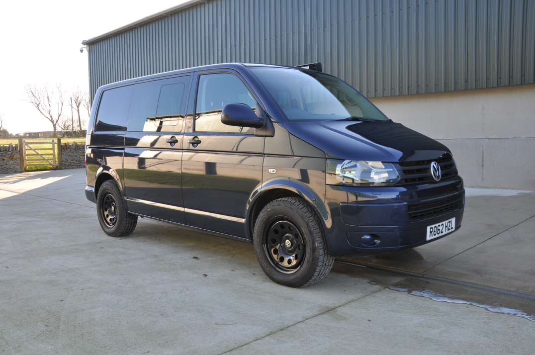 Volkswagen T5 4 Motion Kombi / Camper gallery image 3