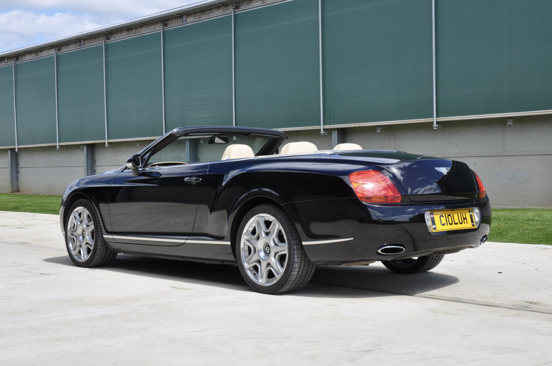 Bentley Continental GTC Mulliner gallery image 10