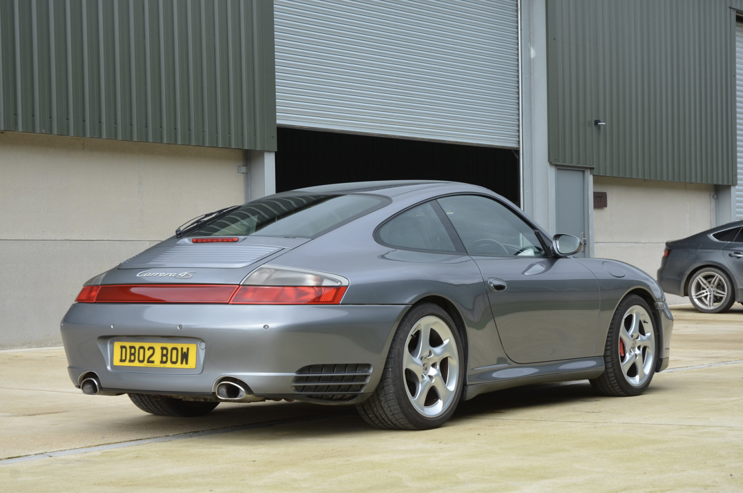 Porsche 911 Carrera 4s Tip. gallery image 7