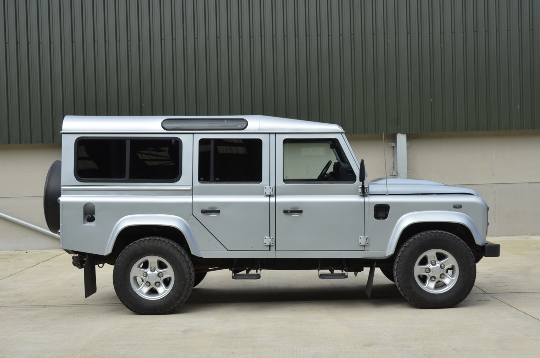 Land Rover Defender 110 XS SW / LWB. gallery image 6