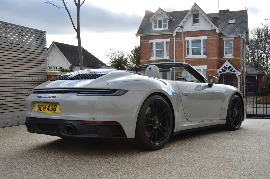 Porsche 911 Carrera 4 GTS Cabriolet gallery image 9