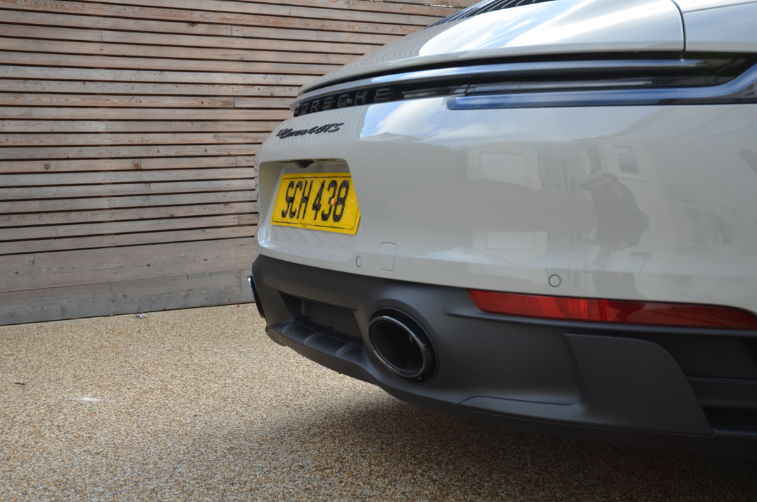 Porsche 911 Carrera 4 GTS Cabriolet gallery image 13