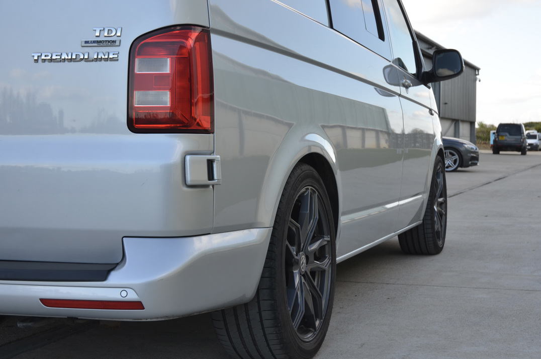 Volkswagen Transporter Camper TDI Bluemotion gallery image 12