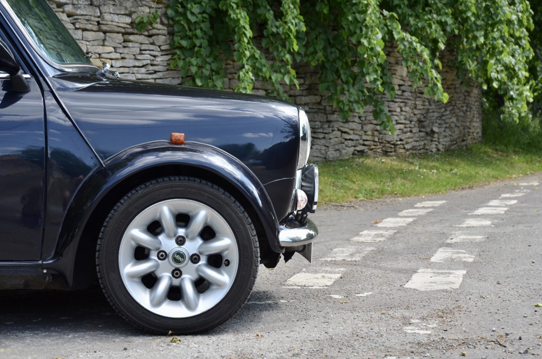 Austin Mini 1.3I gallery image 17