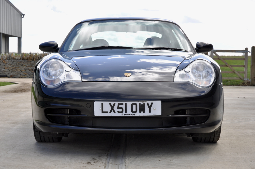 Porsche 911 996 Carrera 4 gallery image 4