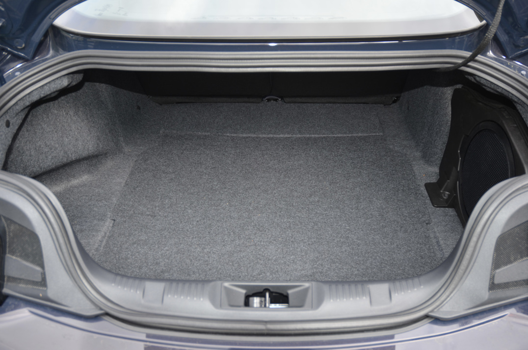 Ford Mustang 5.0 V8 Dark Horse Coupe Selshift - Euro 6. gallery image 51