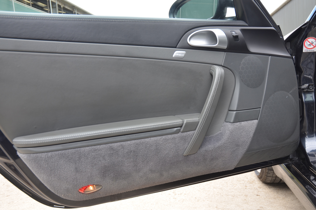 Porsche 911 Carrera s Coupe (1) gallery image 32