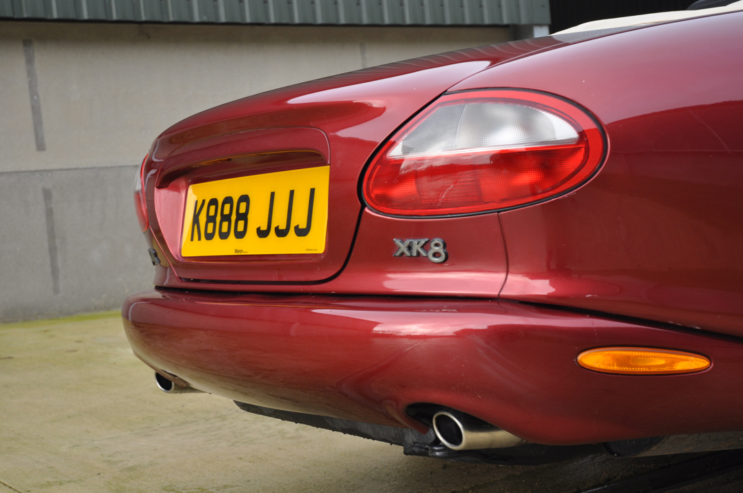 Jaguar XK8 Convertible gallery image 17