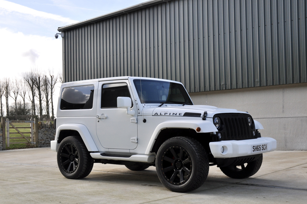 Jeep Wrangler Sahar 3.6 V6 Auto Wild Alpine edition Convertible gallery image 4