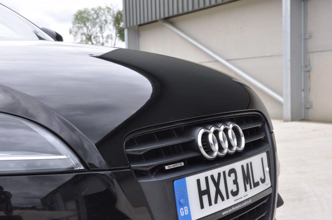 Audi TT Coupe Black Edition 2.0 TDI Quattro 170 Manual gallery image 10