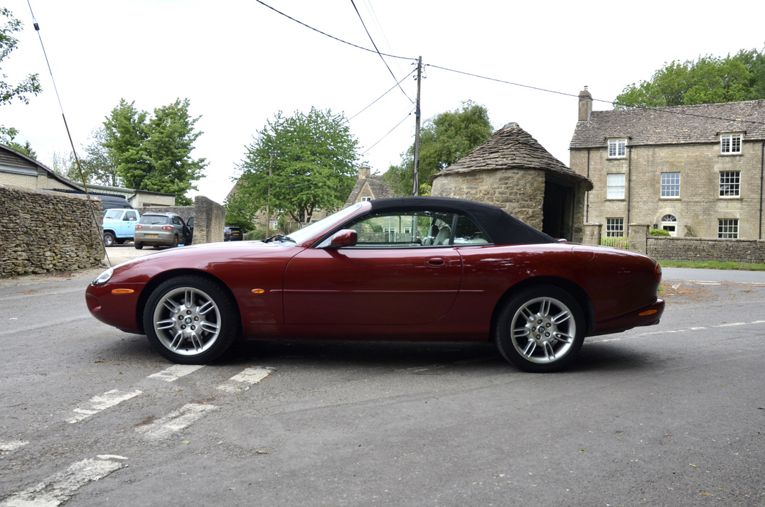 Jaguar XK8 Cabriolet. Just 30,000 Miles. Superb gallery image 8