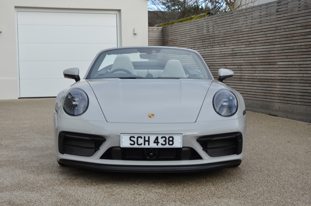 Porsche 911 Carrera 4 GTS Cabriolet gallery image 4