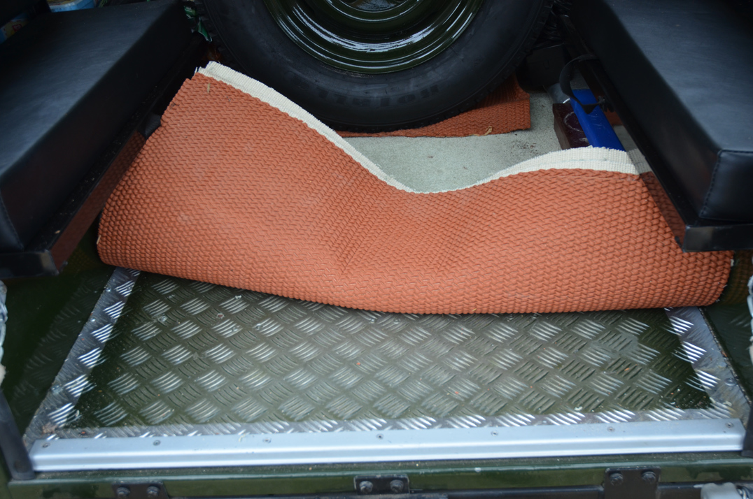 Land Rover Series II gallery image 44