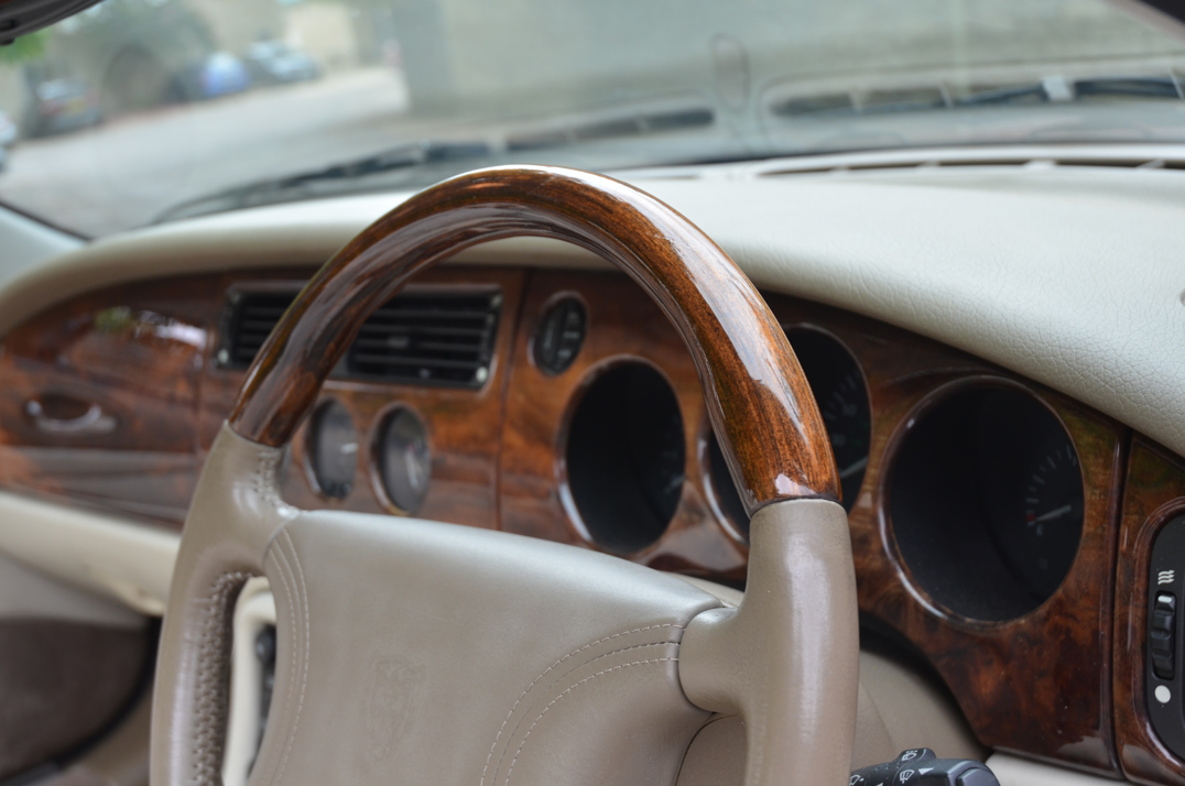 Jaguar XK8 Cabriolet. Just 30,000 Miles. Superb gallery image 47