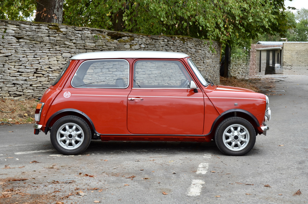 Mini Cooper 1275cc Fully restored gallery image 7