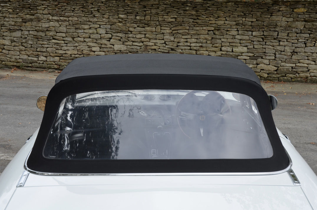 Alfa Romeo 2000 Veloce Spider 1972 gallery image 52