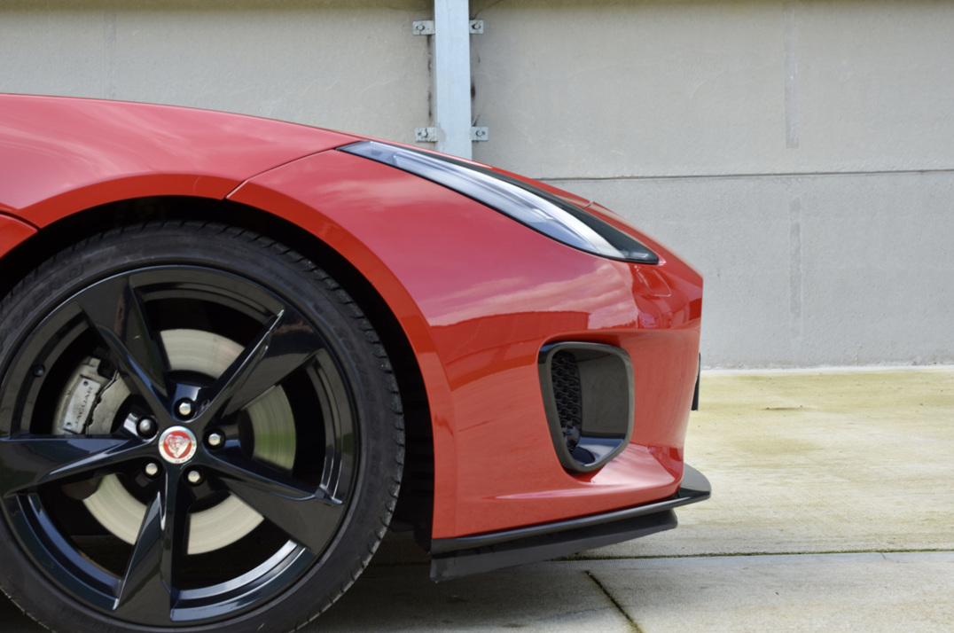 Jaguar F-Type V6 R Dynamic Auto gallery image 17