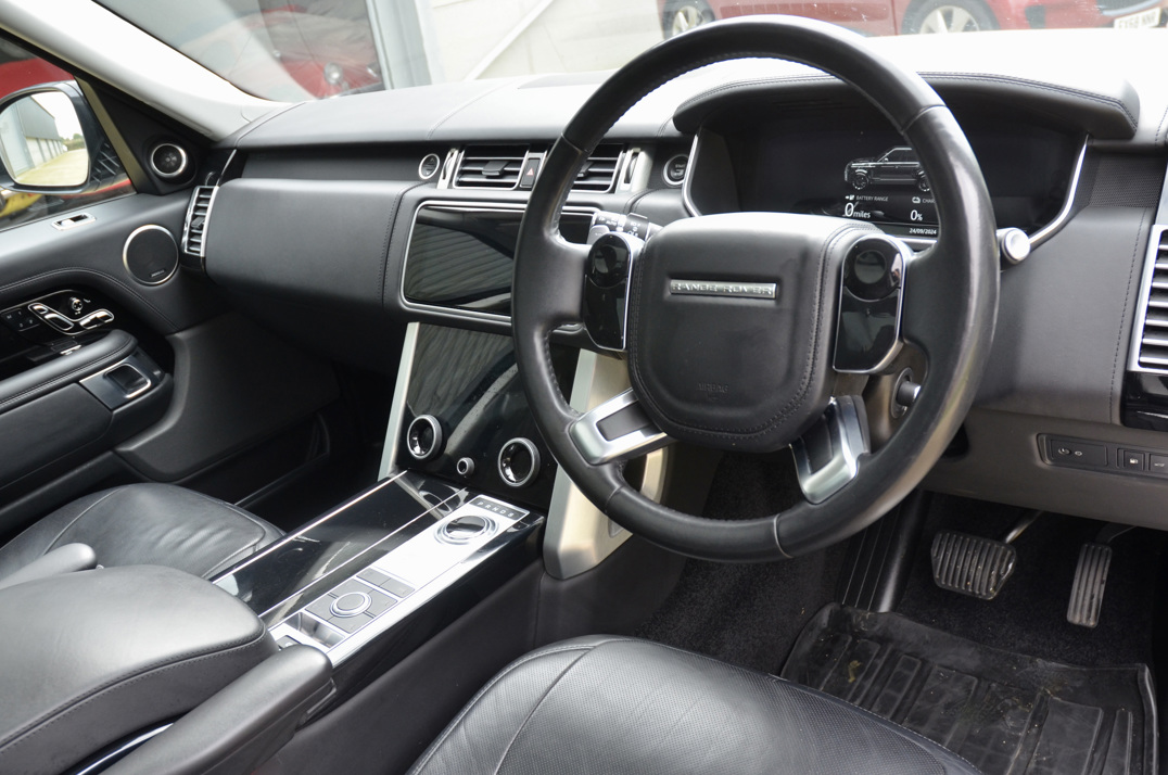 Land Rover Range Rover Autobiography   2.0 P400e gallery image 31