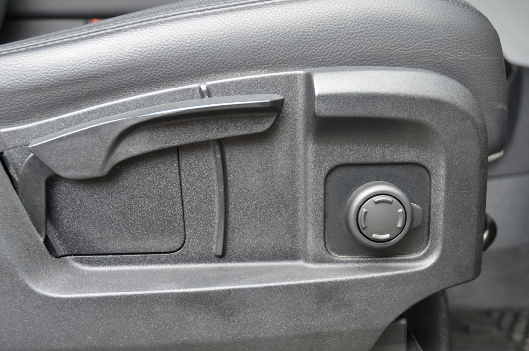 Land Rover Defender 90 3.0 250M MHEV Urban Edition gallery image 62