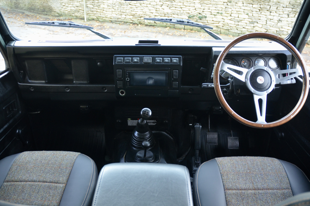 Land Rover Defender 90 - TD 5 gallery image 35